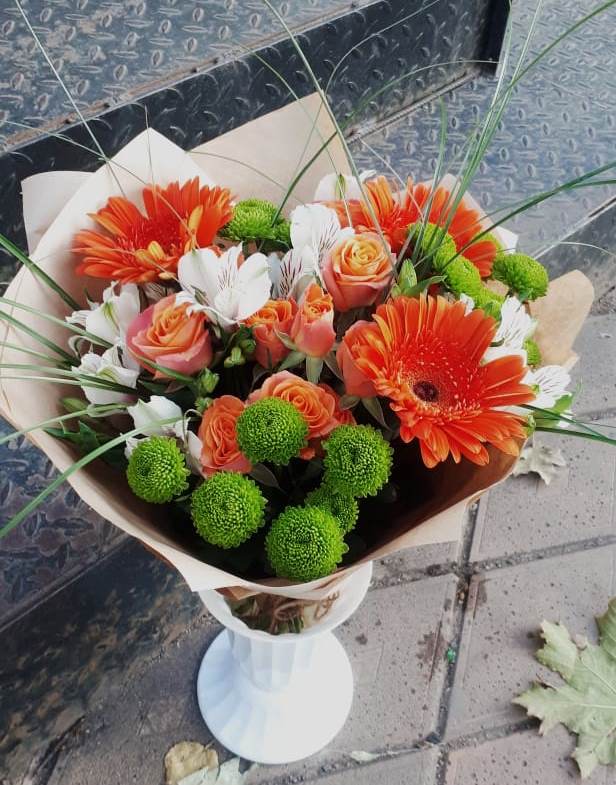 Букет цветов из: Герберы, Хризантемы, Альстромерии и Розы в Грушевской