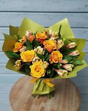 Букет цветов из:  Альстромерии и Розы в Грушевской