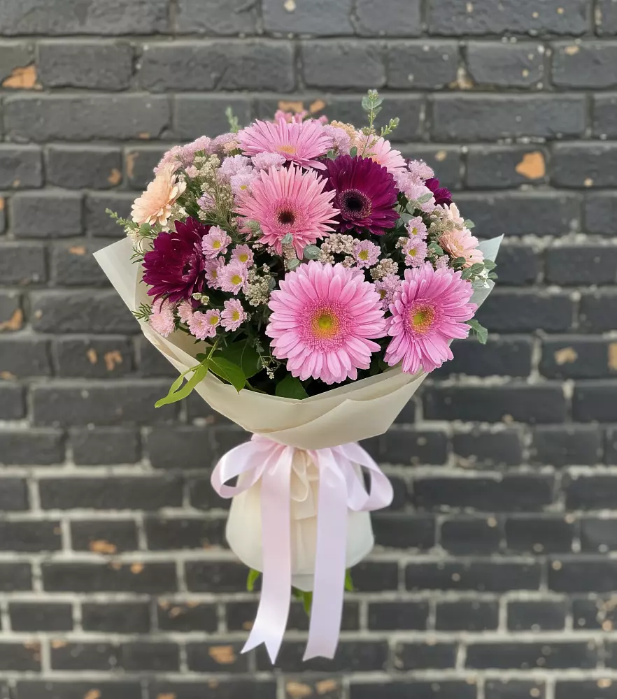 Букет цветов из: Герберы и Хризантемы в Грушевской