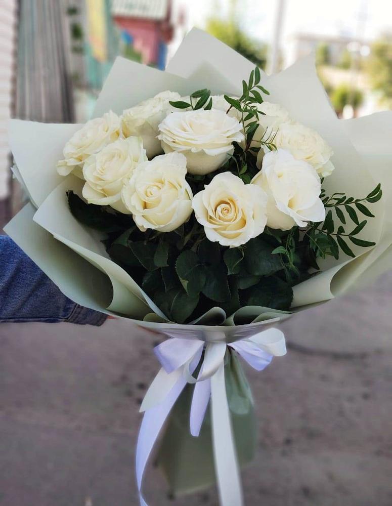 Букет Белые розы Проуд в Грушевской