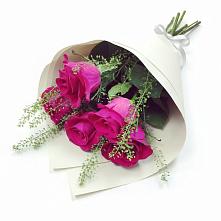 Букет цветов из:  Розы в Грушевской