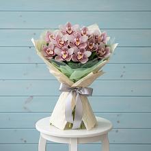Букет цветов из:  Орхидеи и Розы в Грушевской