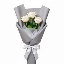 Букет 3 белые розы в Грушевской