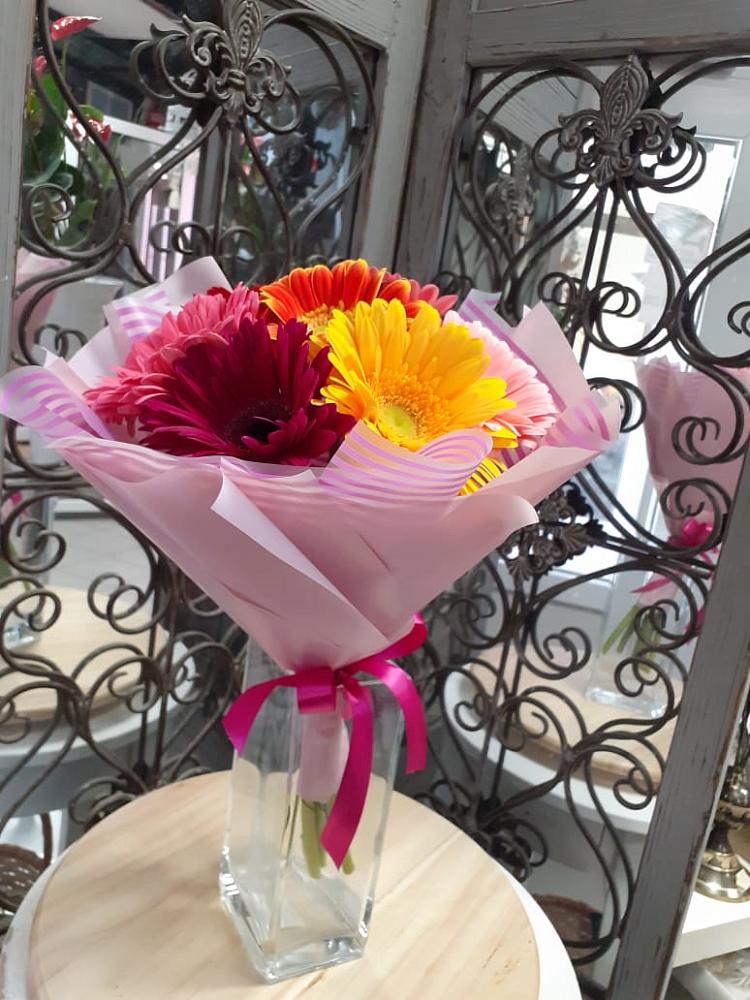 Букет цветов из: Герберы в Грушевской