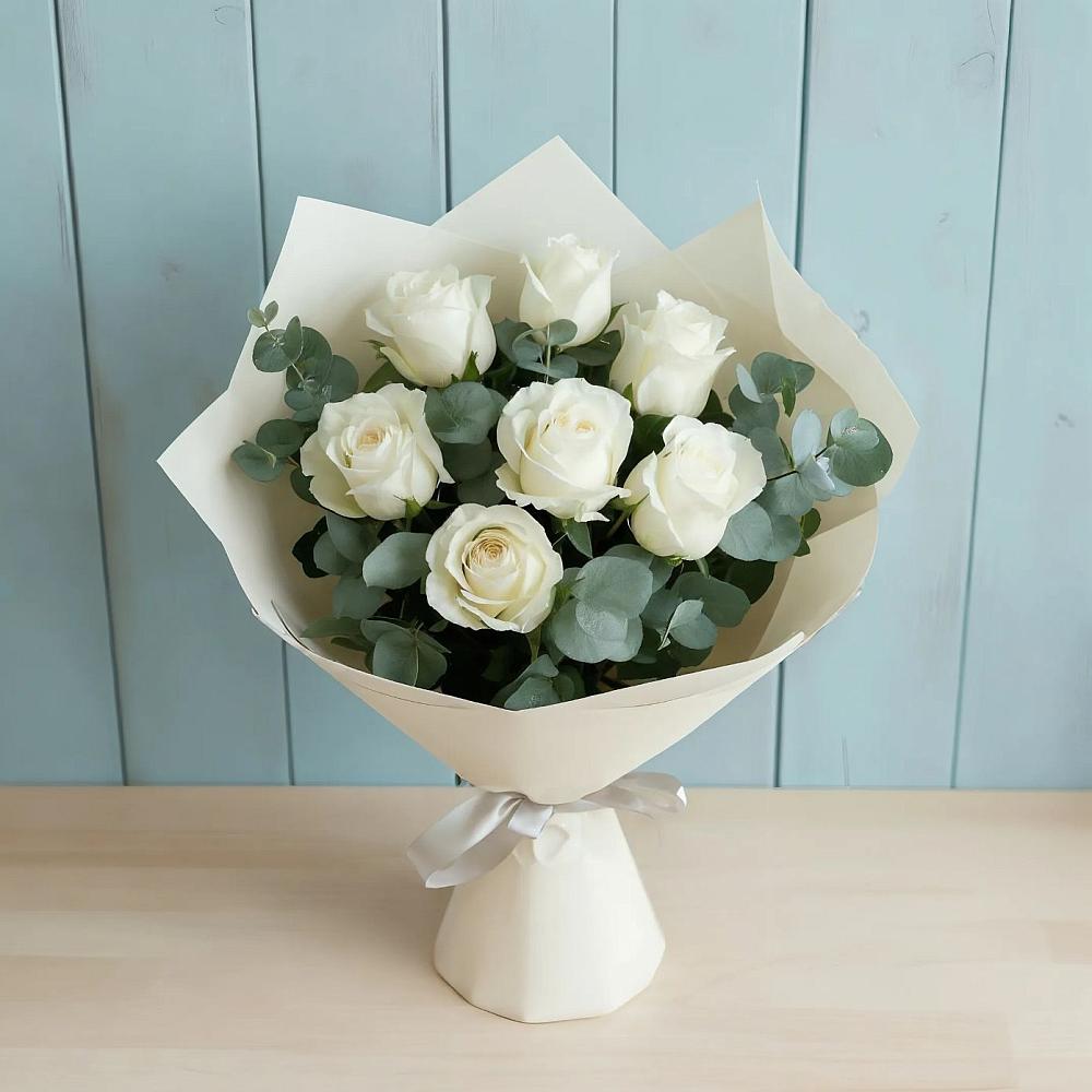 Букет Белые розы в Эвкалипте в Грушевской