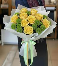 Букет цветов из:  Хризантемы и Розы в Грушевской