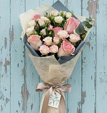Букет цветов из:  Розы в Грушевской