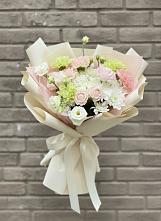 Букет цветов из:  Гвоздики, Розы, Лизиантусы и Хризантемы в Грушевской