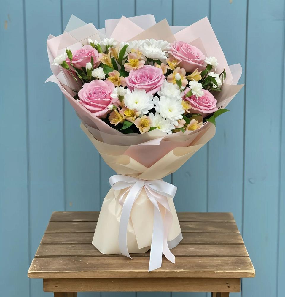 Букет цветов из: Гвоздики, Орхидеи и Розы в Грушевской