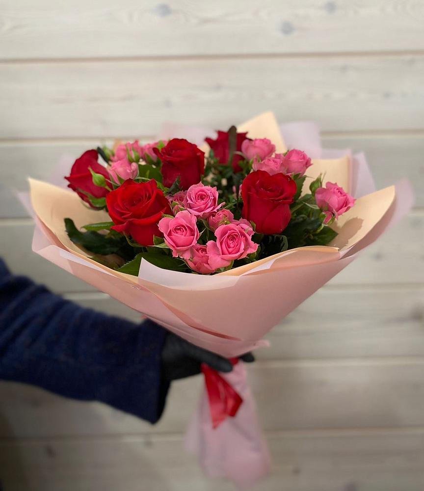 Букет цветов из: Розы в Грушевской