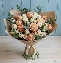 Букет цветов из:  Альстромерии и Розы в Грушевской