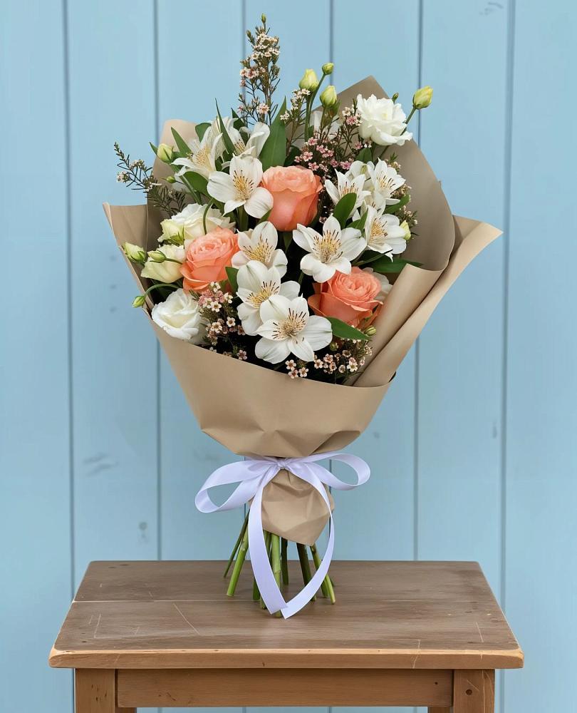 Букет цветов из: Альстромерии, Лизиантусы, Розы и Хризантемы в Грушевской