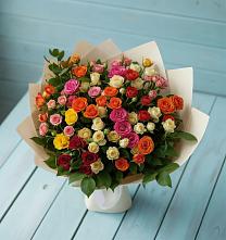 Букет Микс из разноцветных кустовых роз в Грушевской